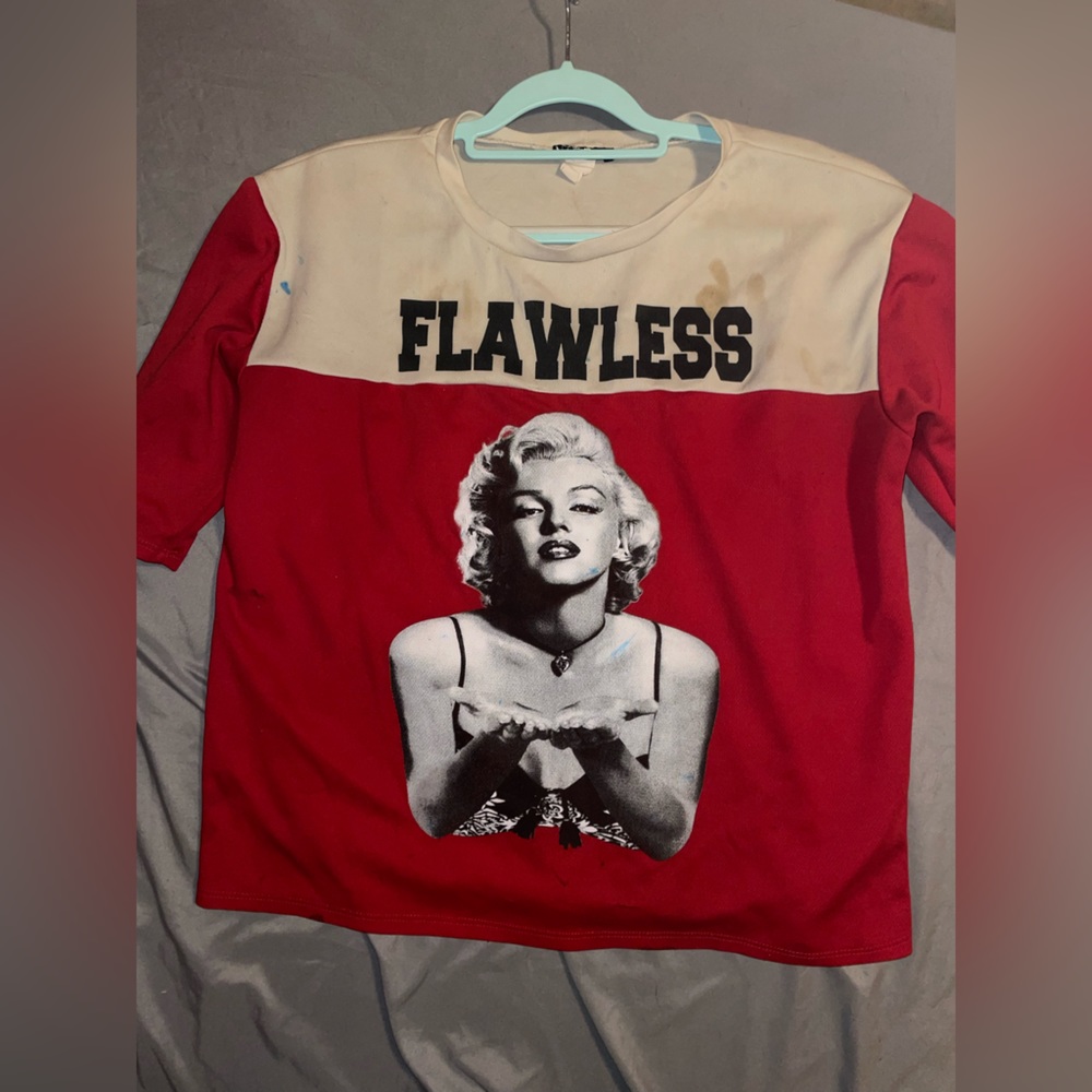 Marylin Monroe jersey style shirt